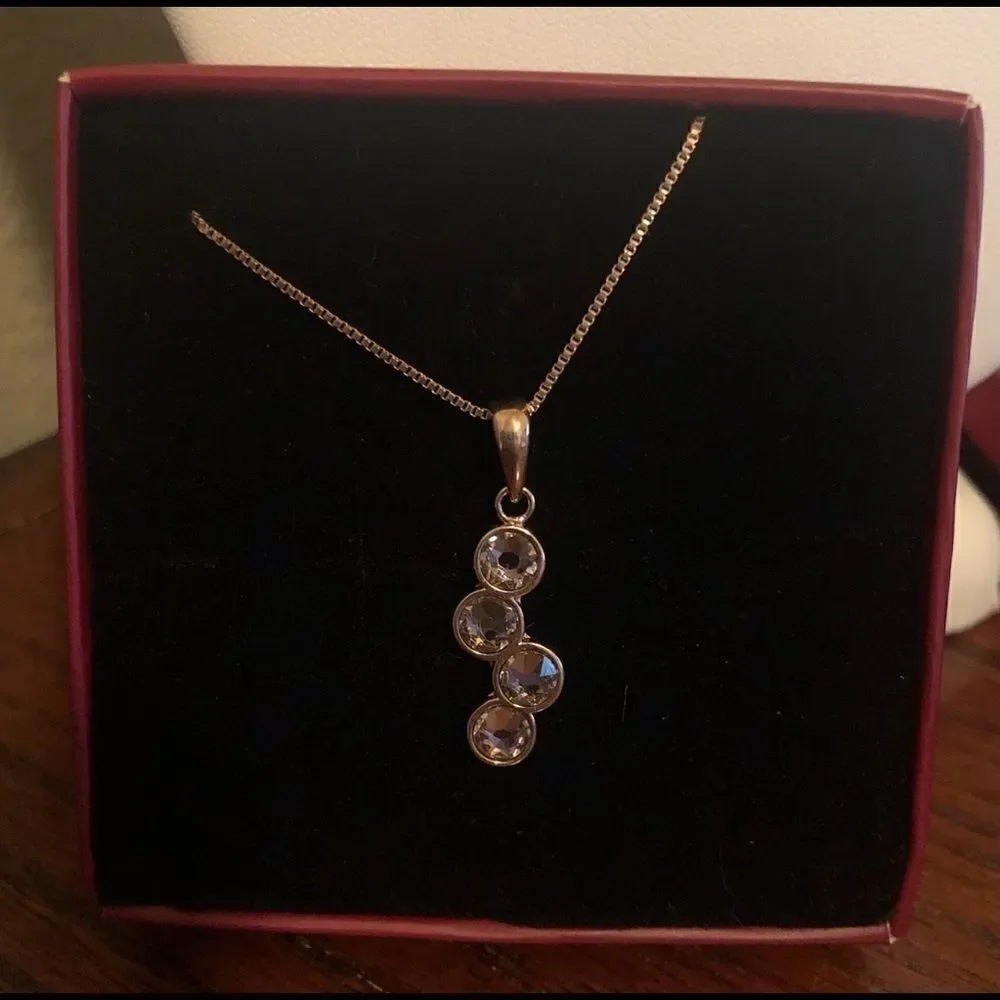Swarovski authentic Crystals Rosa Gold plated
